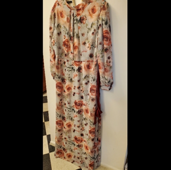 Dresses & Skirts - Abaya